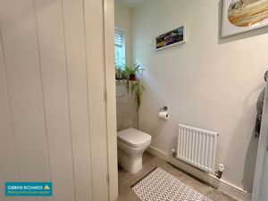 Cloakroom- click for photo gallery